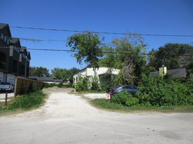 1601 W 25th Street Houston TX 77008