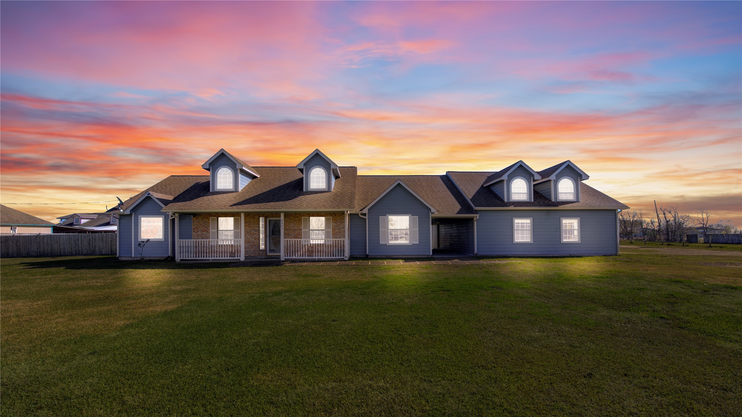 9921 County Road 171 Liverpool TX 77577