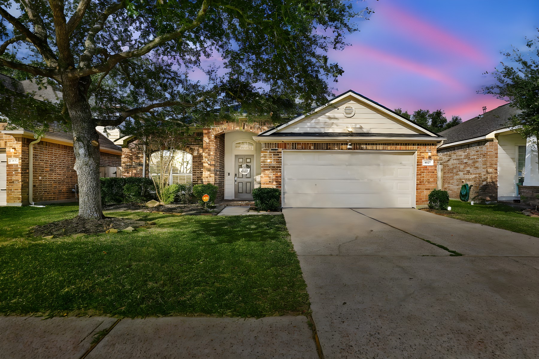 8527 W Highlands Crossing Highlands TX 77562