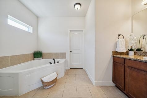 110 Country Crossing Circle Magnolia TX 77354