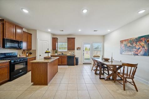 110 Country Crossing Circle Magnolia TX 77354