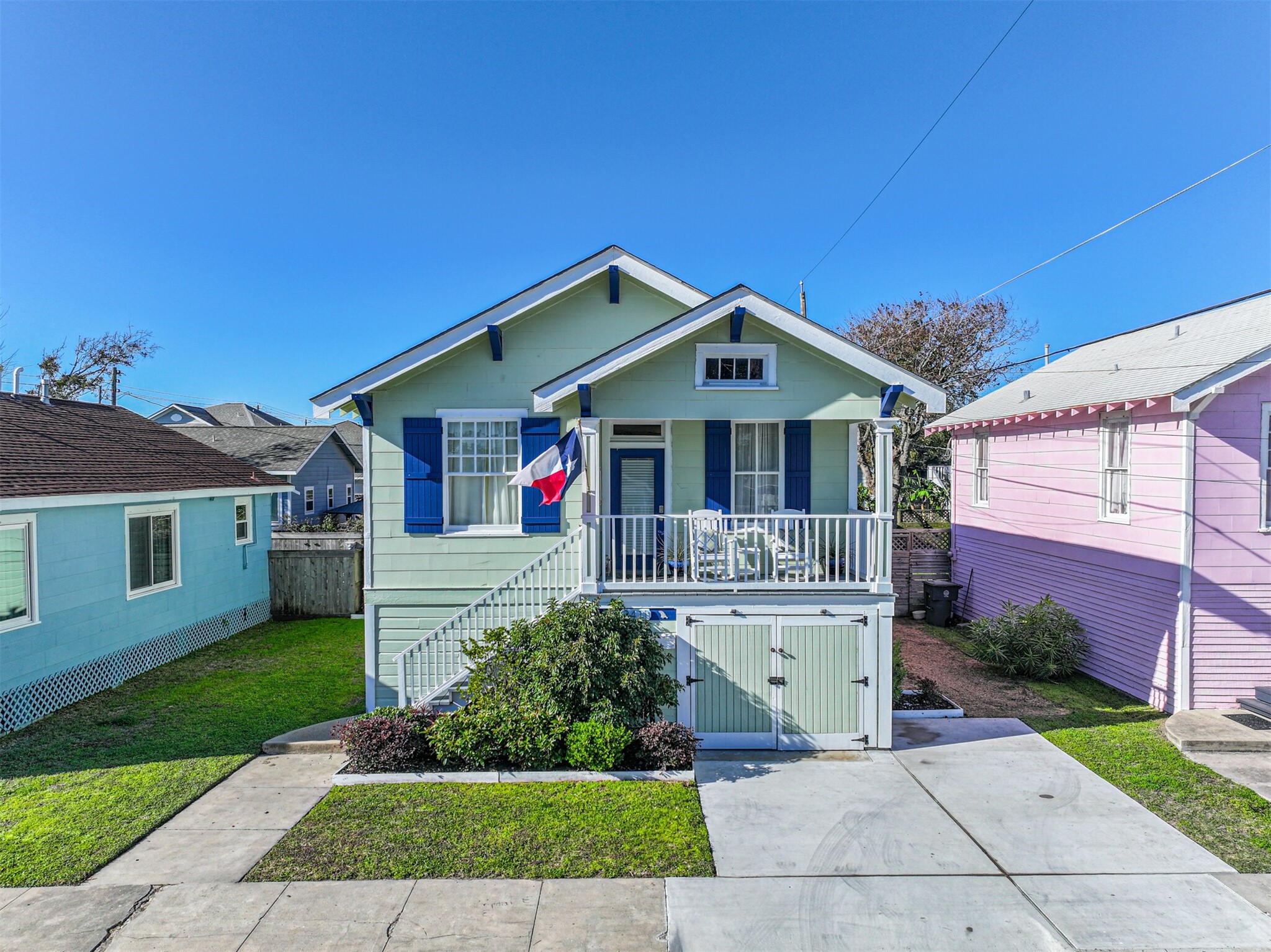 2411 38th Street Galveston TX 77550