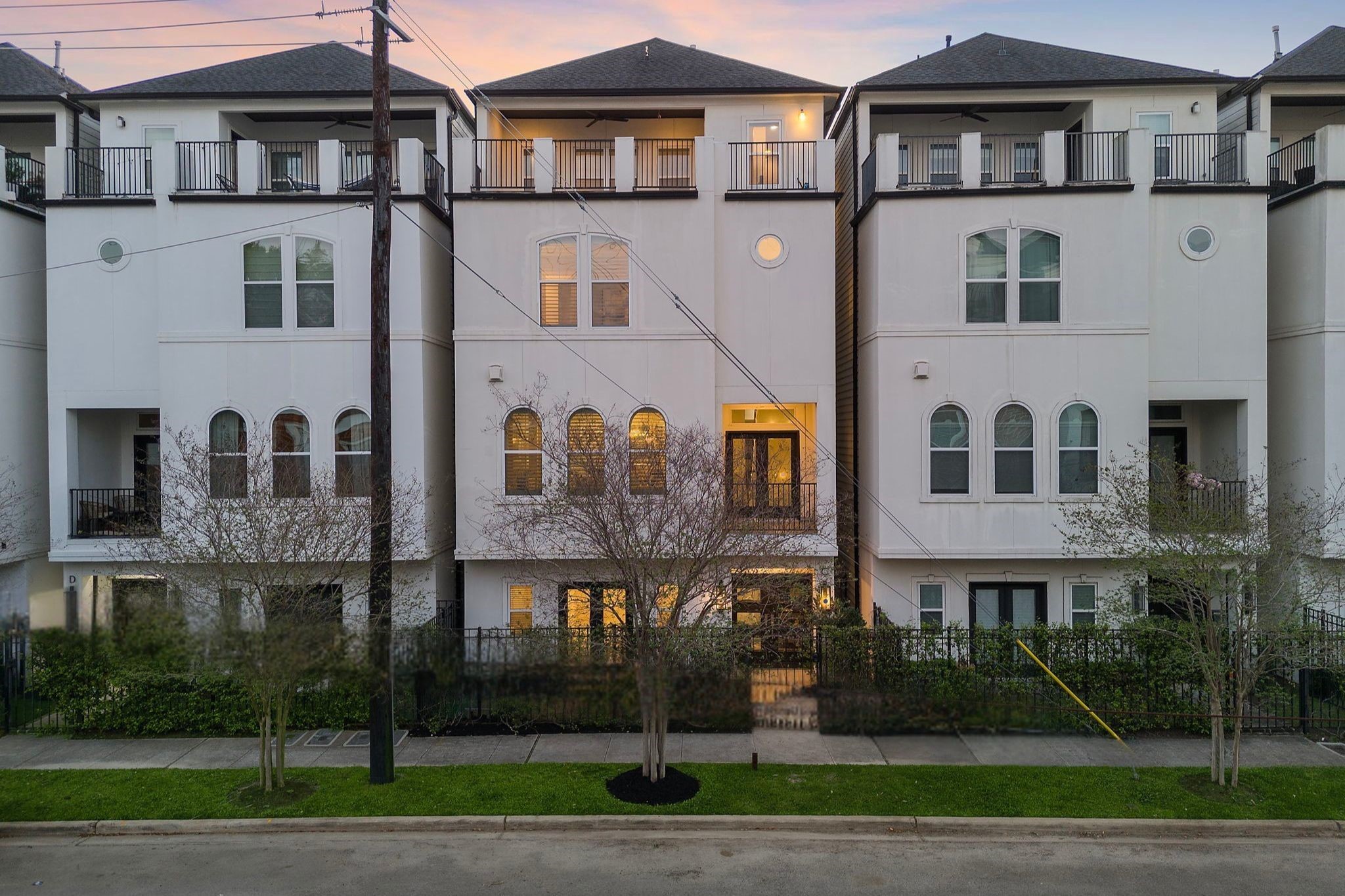 1829 W Main Street C Houston TX 77098