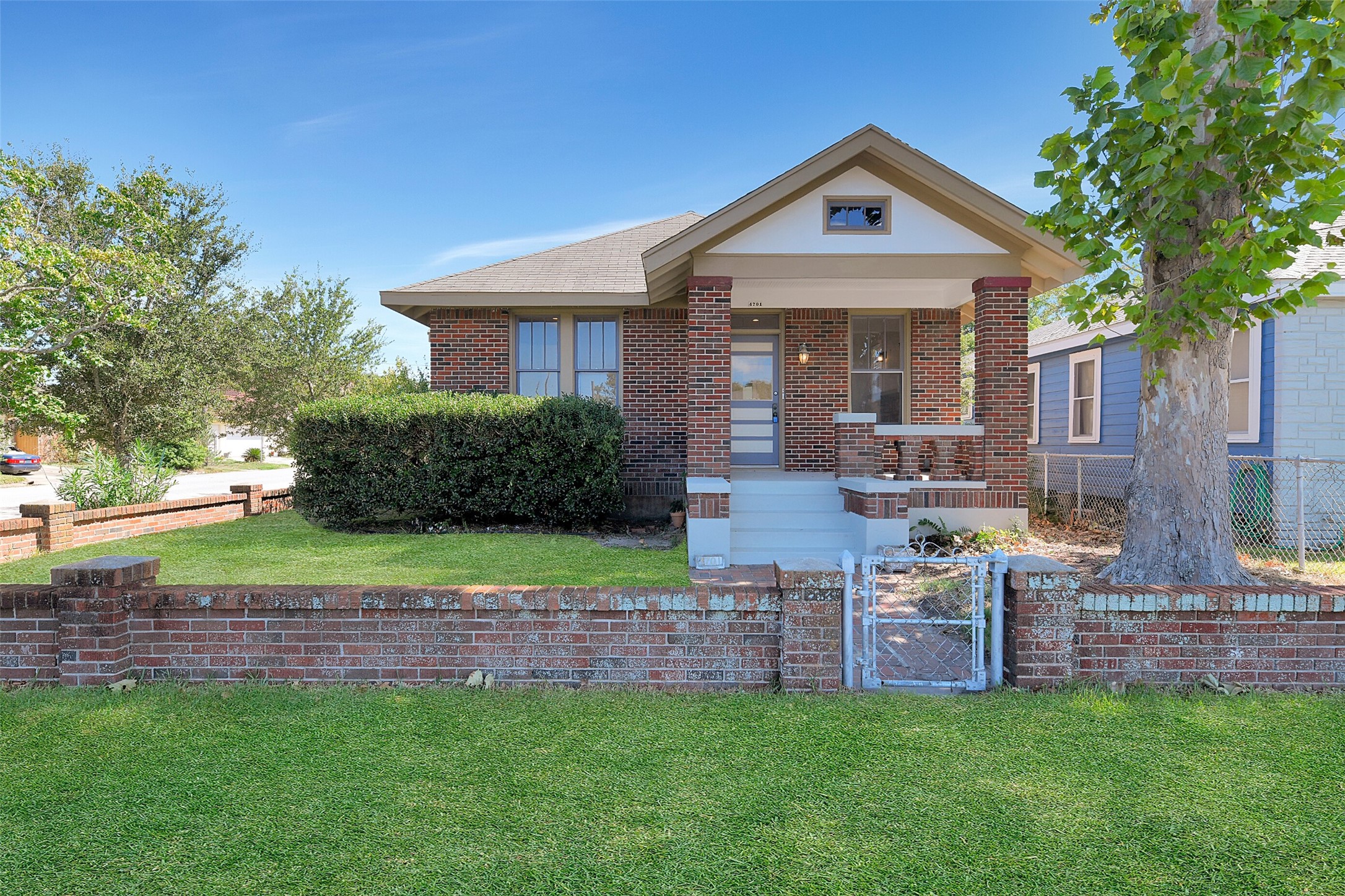 4701 Avenue R Galveston TX 77551