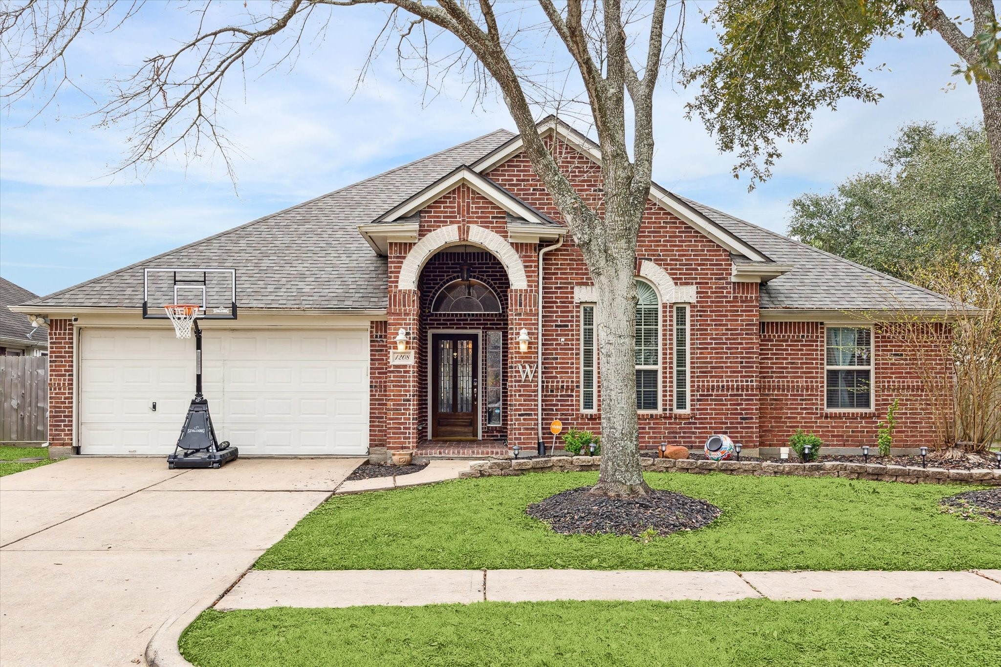 1208 Lake Shore Drive Pearland TX 77581