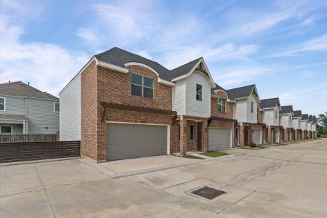 8818 Hollywood Garden Lane Houston TX 77080