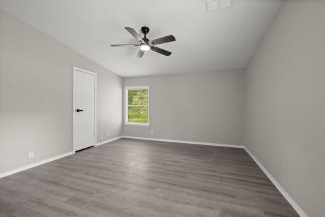 285 County Road 388 Cleveland TX 77328