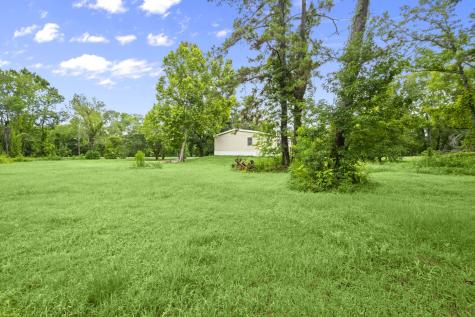 285 County Road 388 Cleveland TX 77328