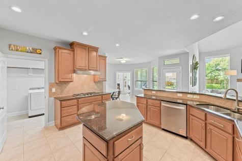 11816 Sea Shadow Bend Pearland TX 77584