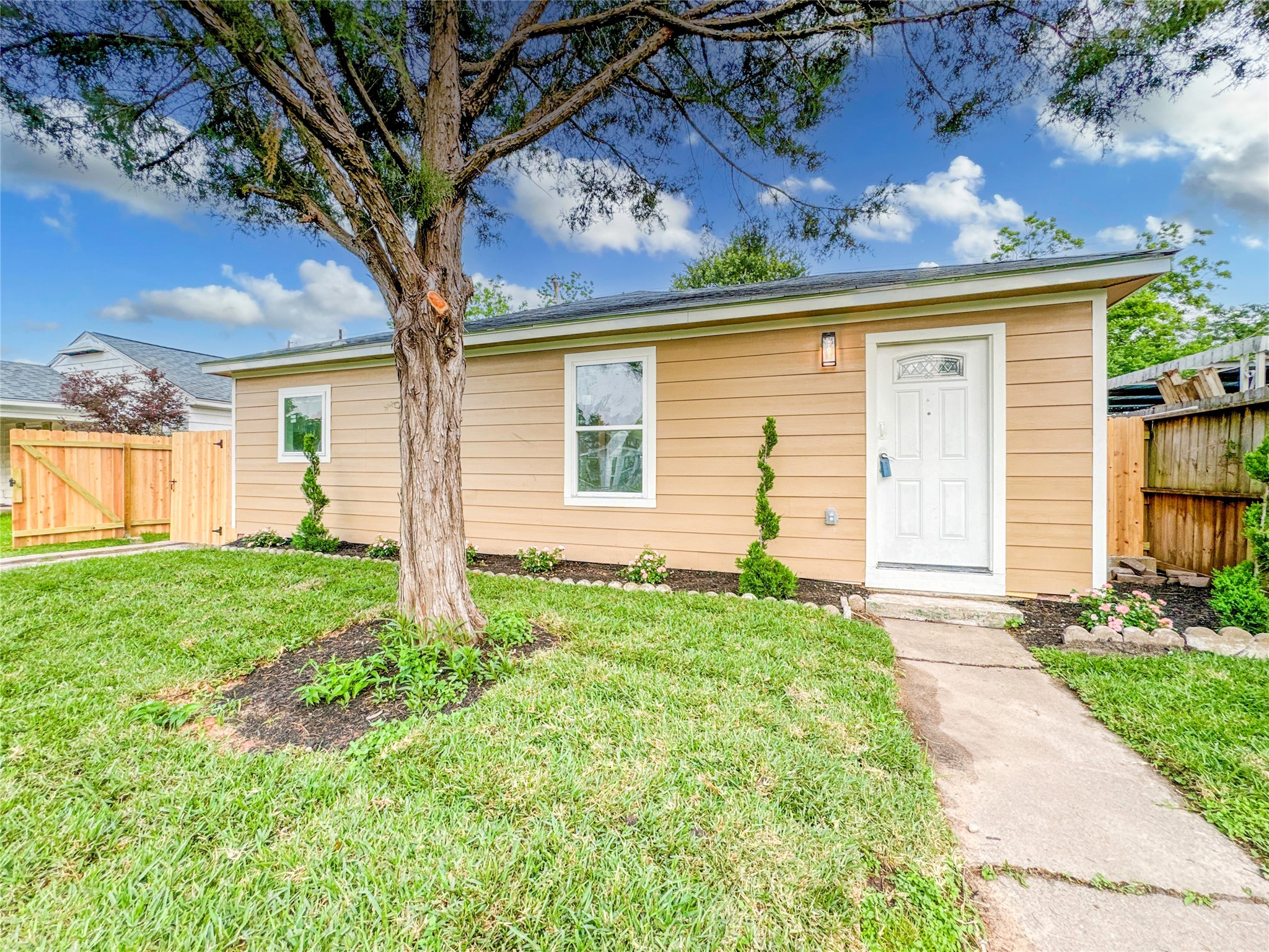 8164 Milredge Street Houston TX 77017