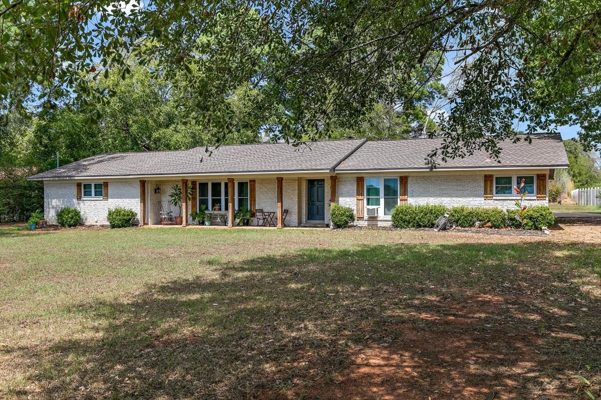 1007 E San Antonio Street Alto TX 75925