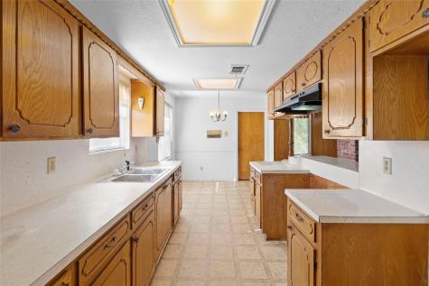 4016 State Highway 30 W Huntsville TX 77340