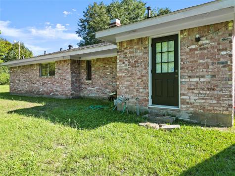 4016 State Highway 30 W Huntsville TX 77340