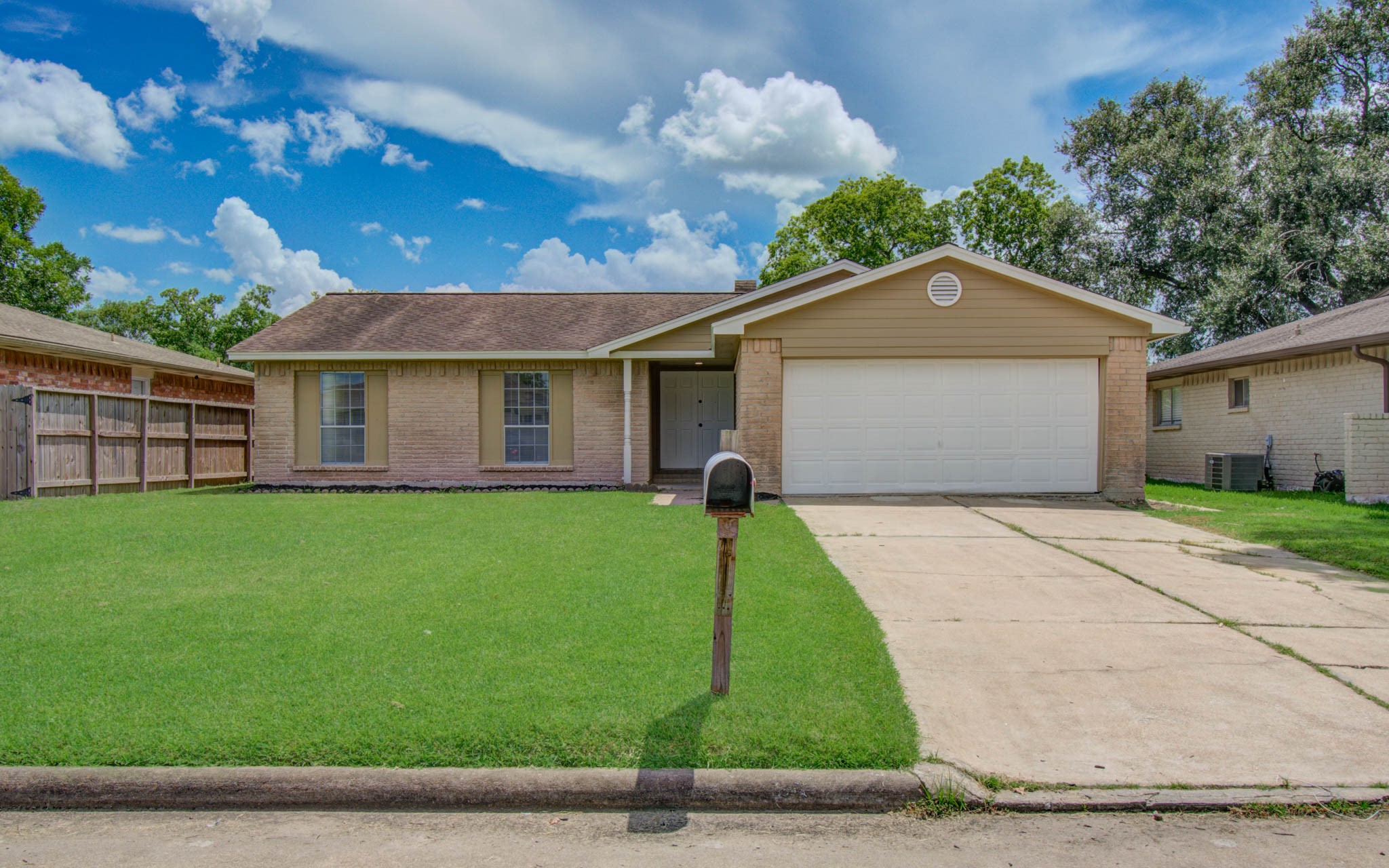 16822 Bougainvilla Lane Friendswood TX 77546