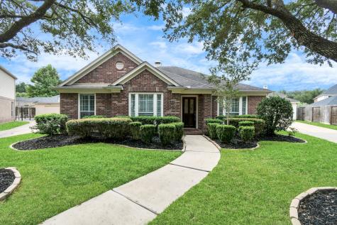 1922 Lake Arrowhead Drive Richmond TX 77406