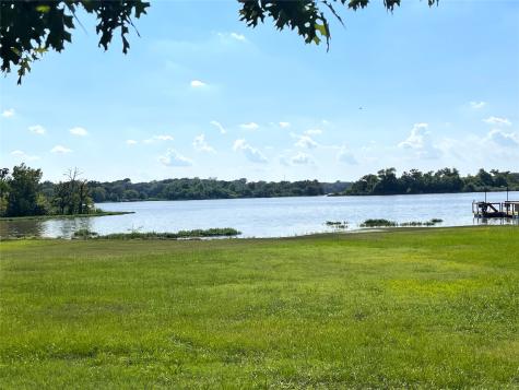 151 Lcr Cedar C3 Mexia TX 76667