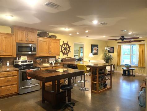 151 Lcr Cedar C3 Mexia TX 76667