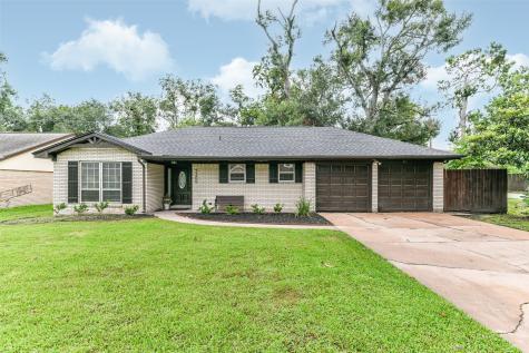 5200 Cottonwood Circle Dickinson TX 77539