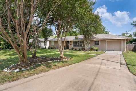 4602 Randwick Drive Houston TX 77092