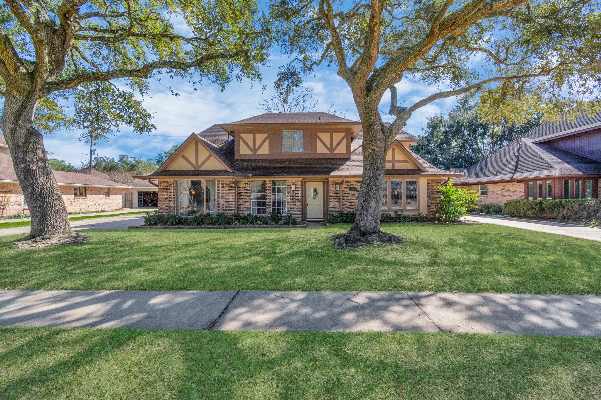 2714 Raintree Drive Sugar Land TX 77478