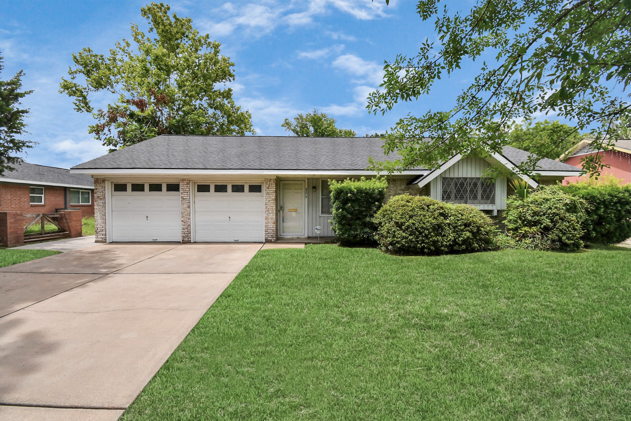 9274 Kempwood Drive Houston TX 77080