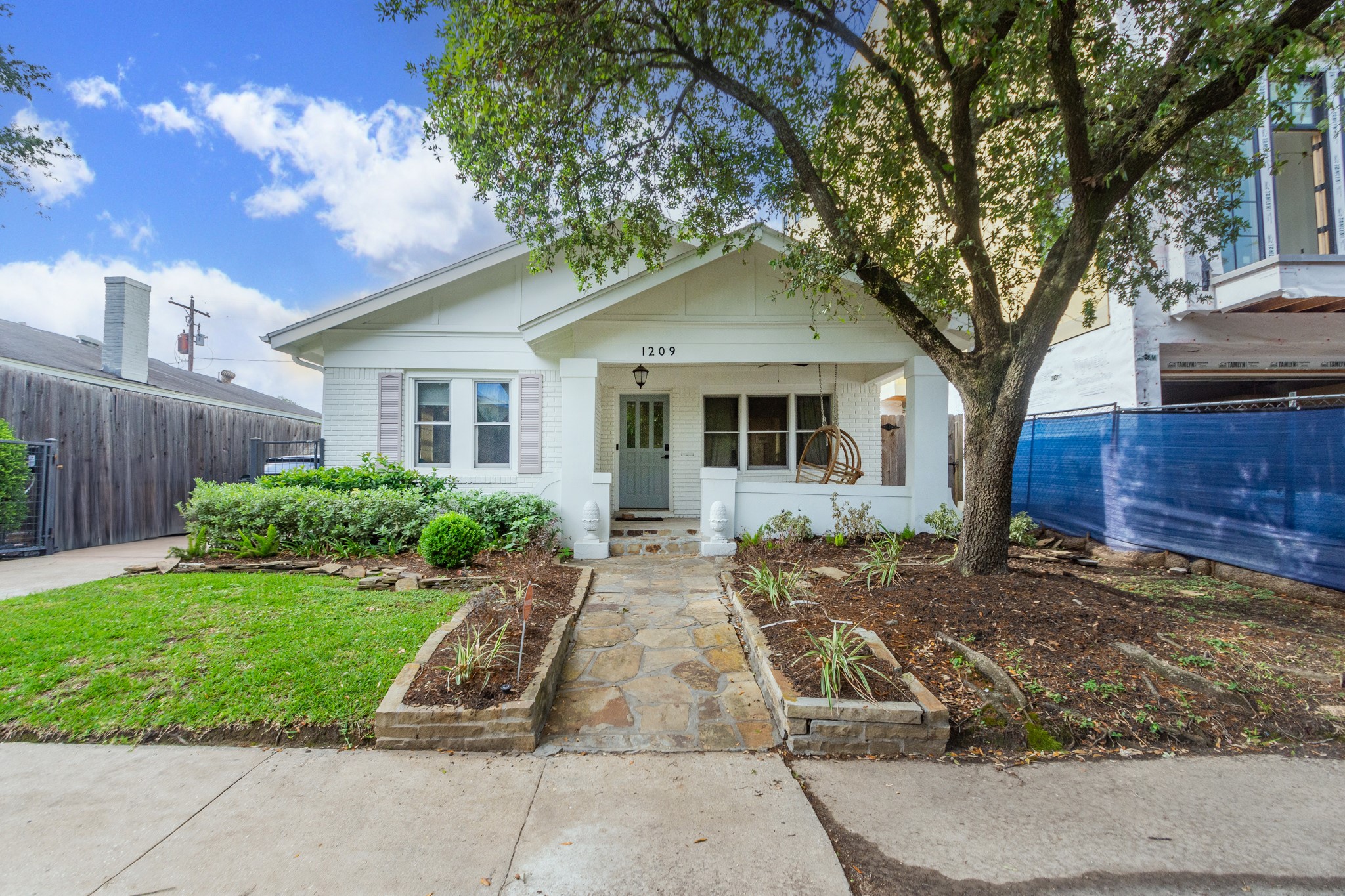 1209 W Pierce Street Houston TX 77019