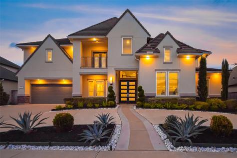 22 Crown Grove Sugar Land TX 77498