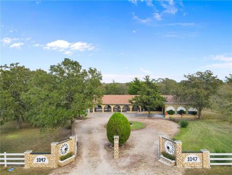 1047 Beaver Creek Drive Caldwell TX 77836