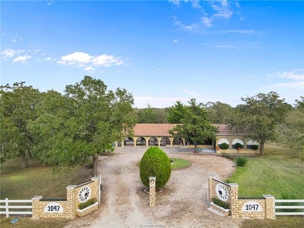 1047 Beaver Creek Drive Caldwell TX 77836