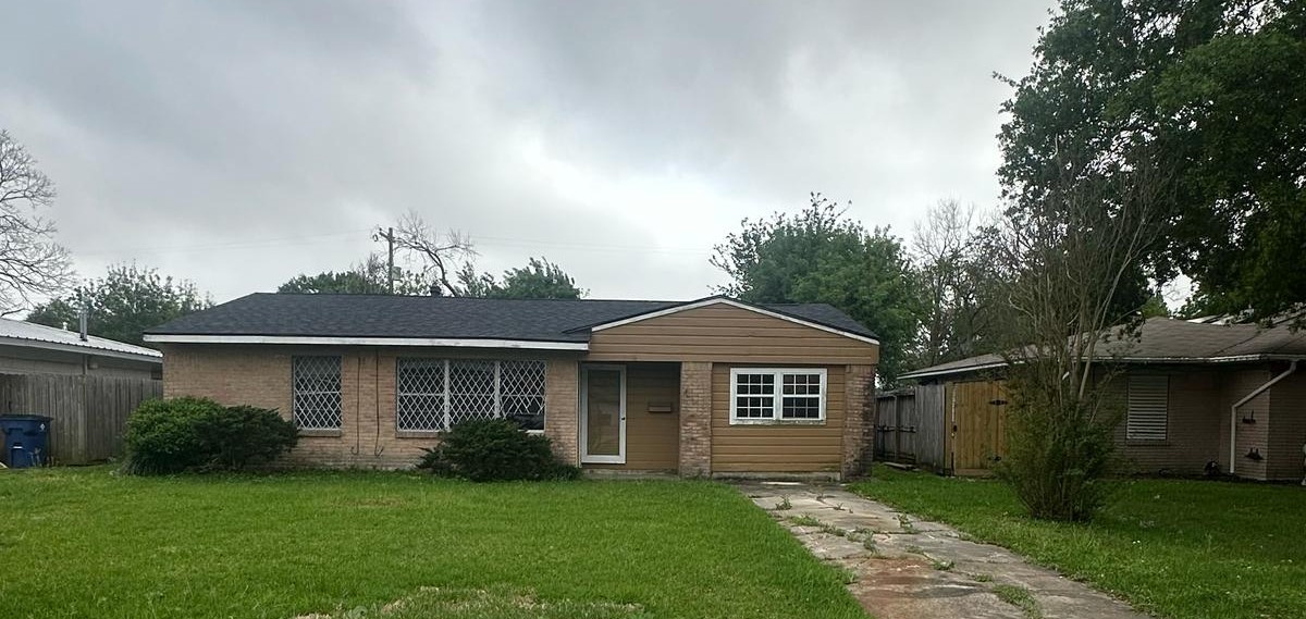 2001 15th Avenue N Texas City TX 77590