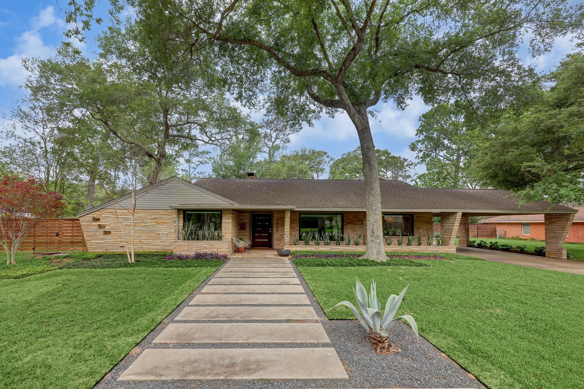1401 Huge Oaks Street Houston TX 77055