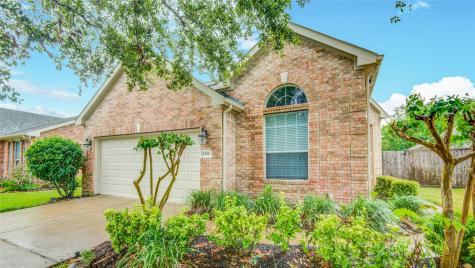 1250 N Riviera Circle Pearland TX 77581
