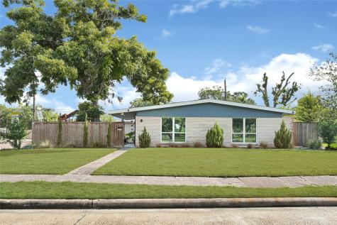 5234 Saxon Drive Houston TX 77092