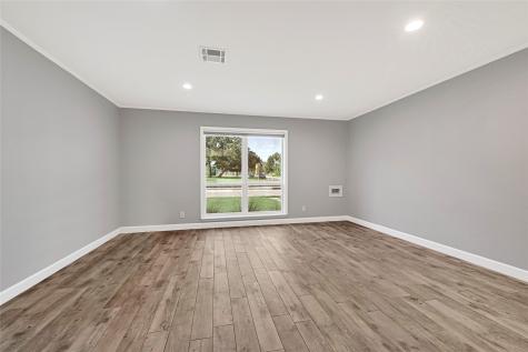 5234 Saxon Drive Houston TX 77092