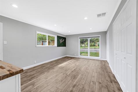 5234 Saxon Drive Houston TX 77092