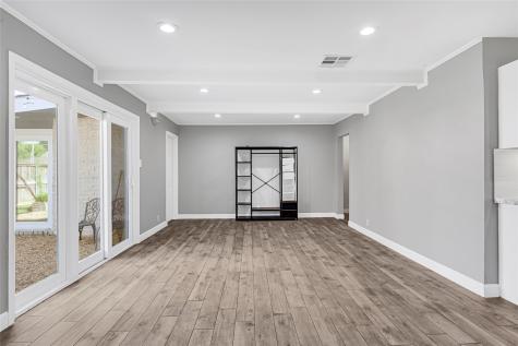 5234 Saxon Drive Houston TX 77092