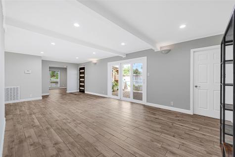 5234 Saxon Drive Houston TX 77092