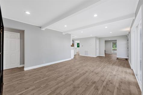 5234 Saxon Drive Houston TX 77092