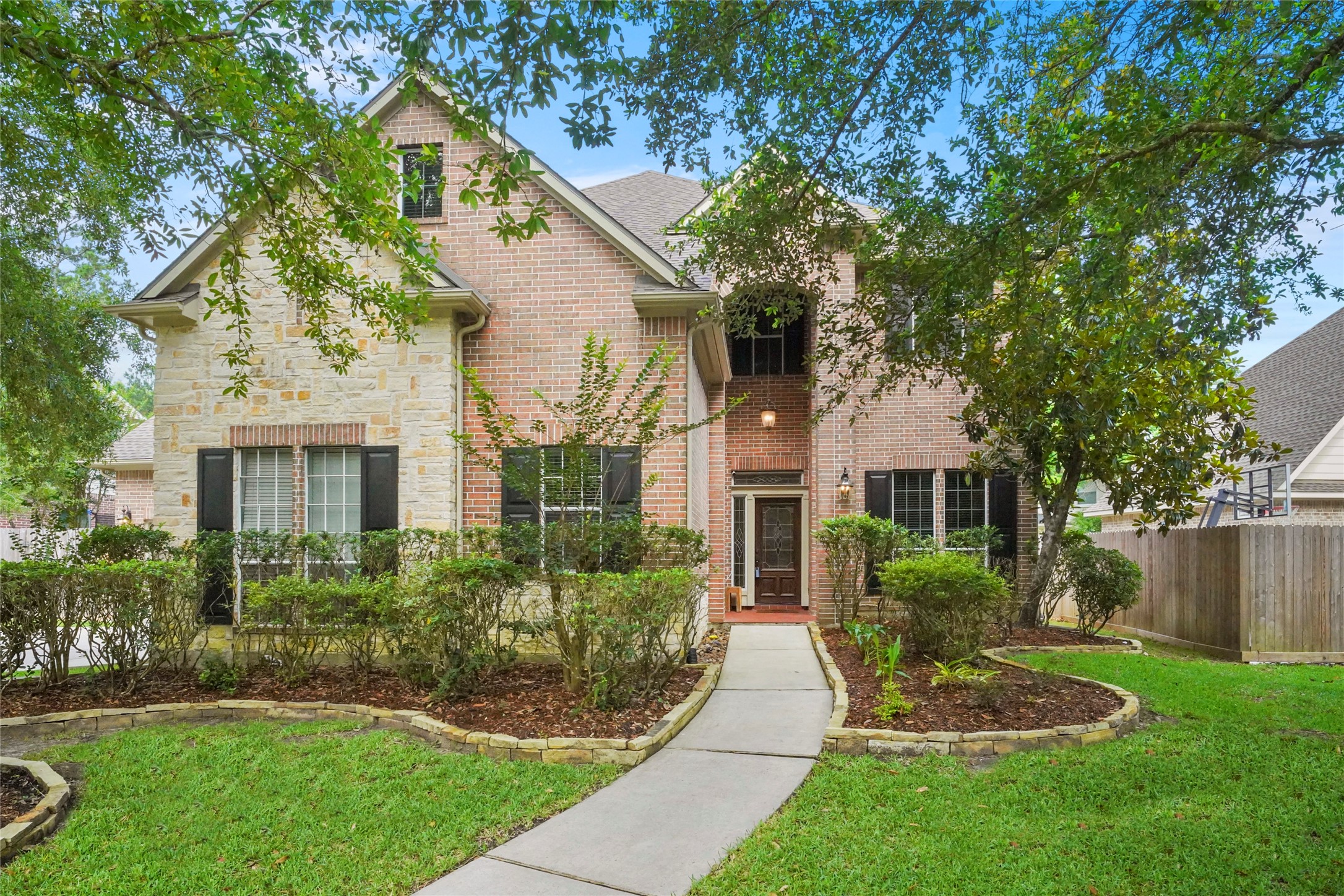 6111 Country Falls Lane Kingwood TX 77345