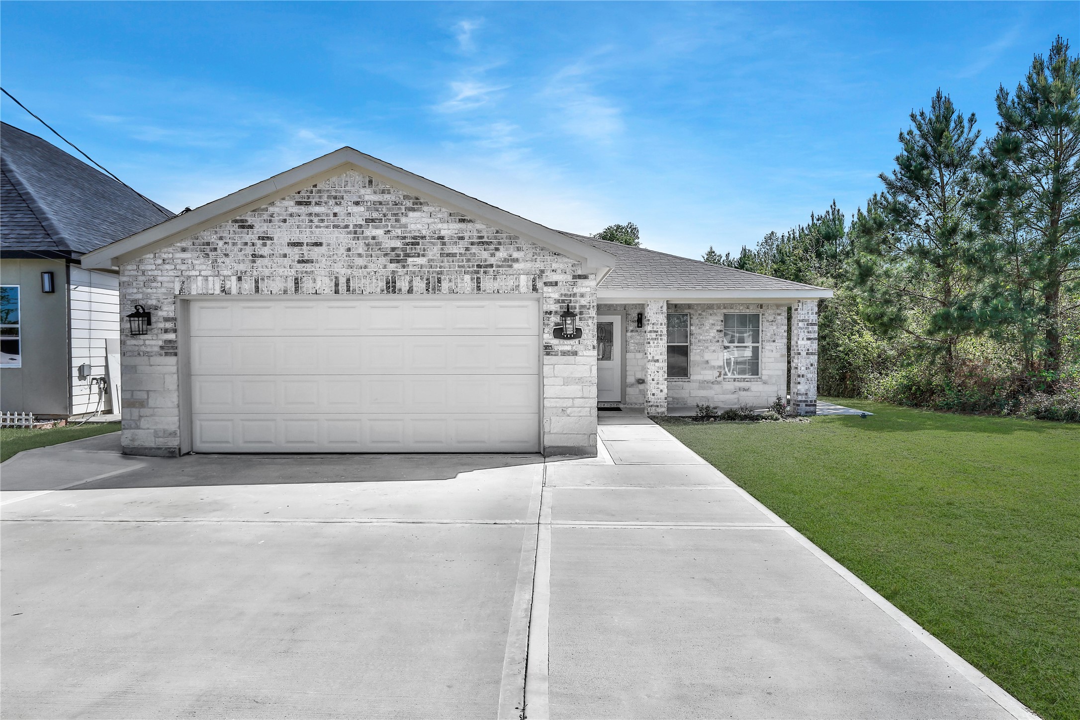 411 Road 51021 Cleveland TX 77327