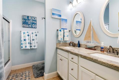 1819 N Pompano Lane Crystal Beach TX 77650
