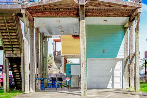 1819 N Pompano Lane Crystal Beach TX 77650