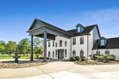 110 Hunters Creek Way Hockley TX 77447