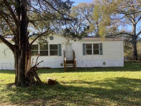 18150 Old Highway 105 Cleveland TX 77328