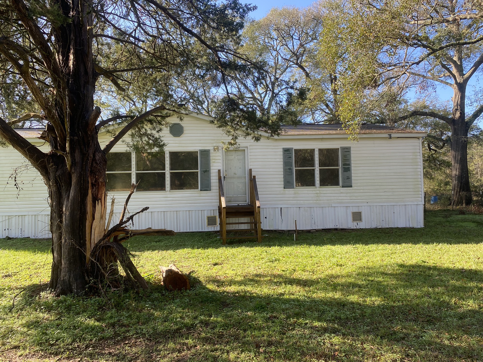 18150 Old Highway 105 Cleveland TX 77328