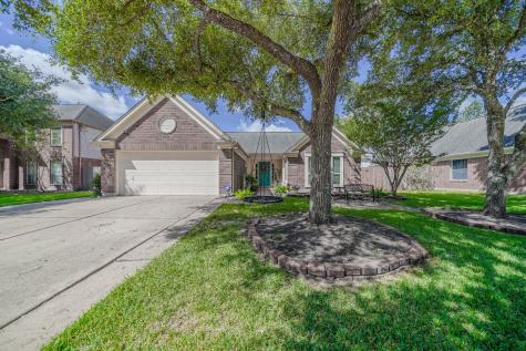 4008 Greenwood Drive Pearland TX 77584