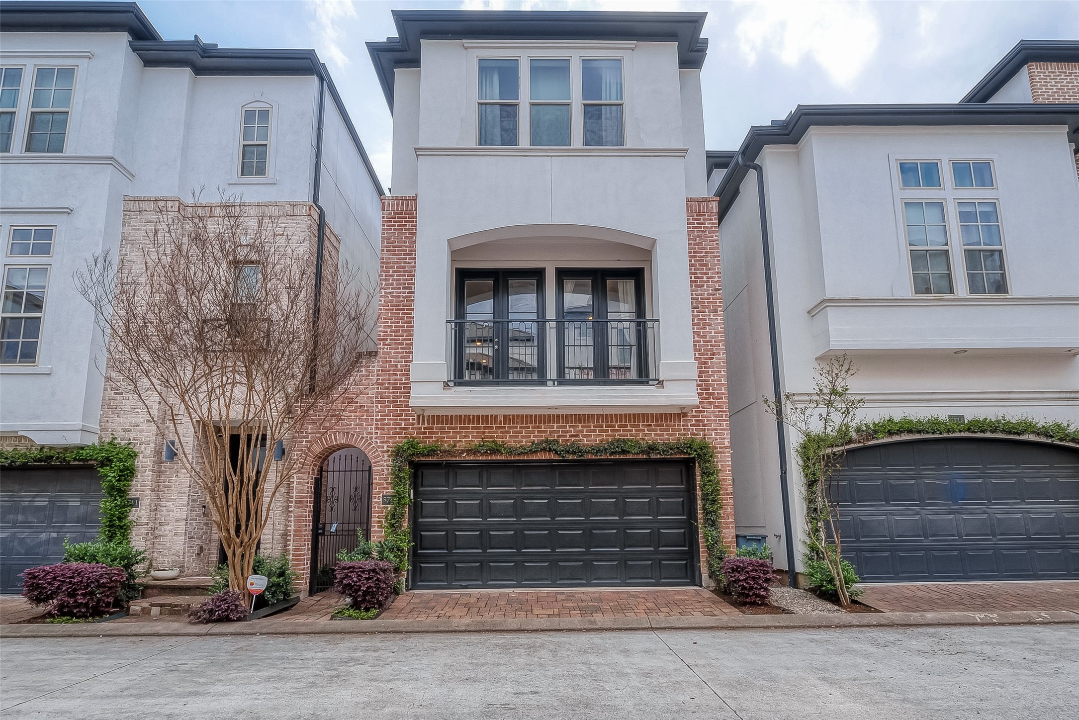 5713 Arabelle Lake Street Houston TX 77007