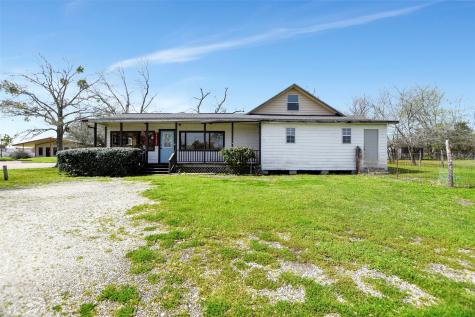 301 Price Street Madisonville TX 77864