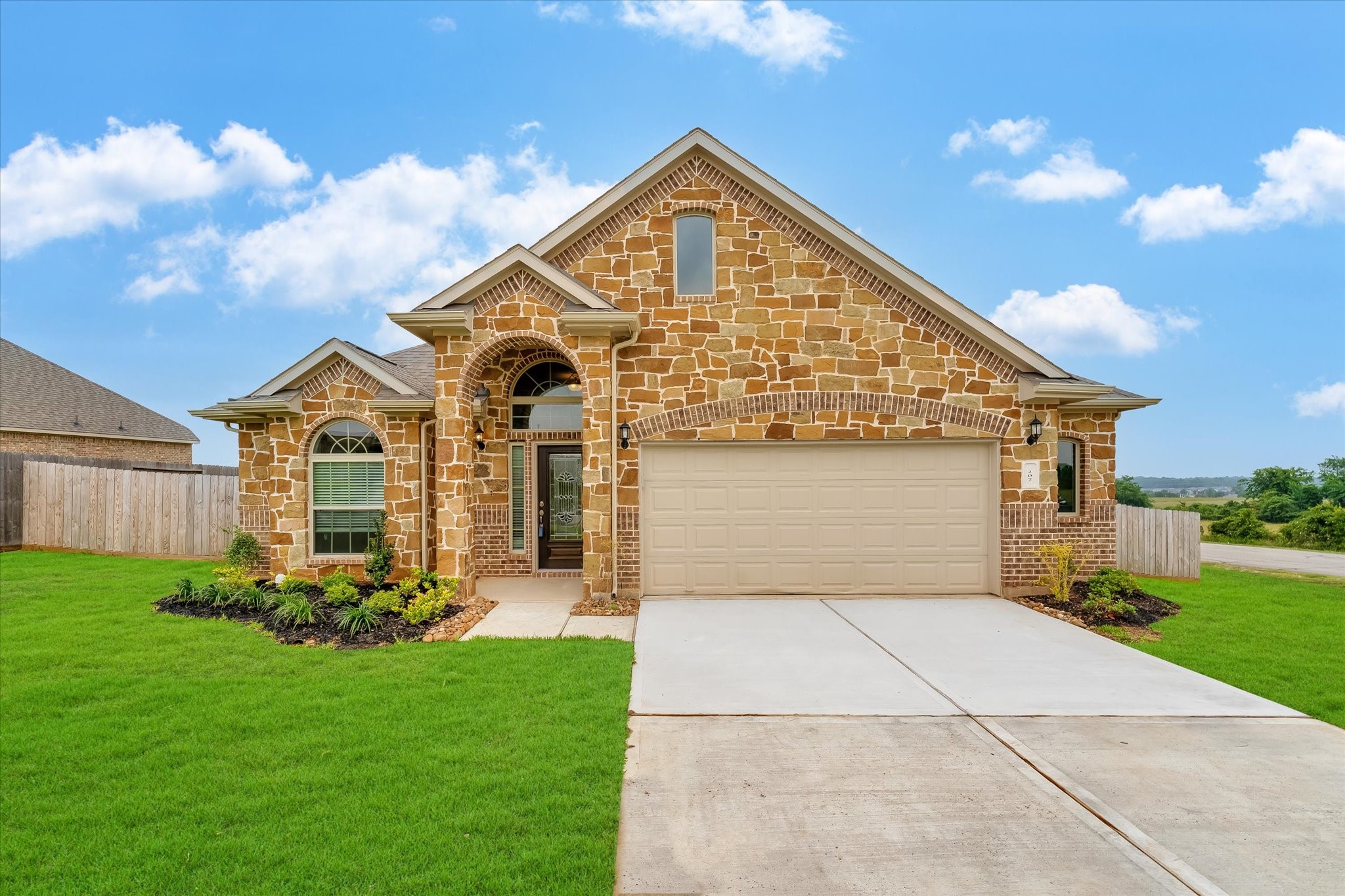 207 Abner Lane Montgomery TX 77356