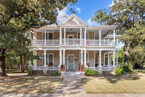 712 Lamar Avenue Crockett TX 75835